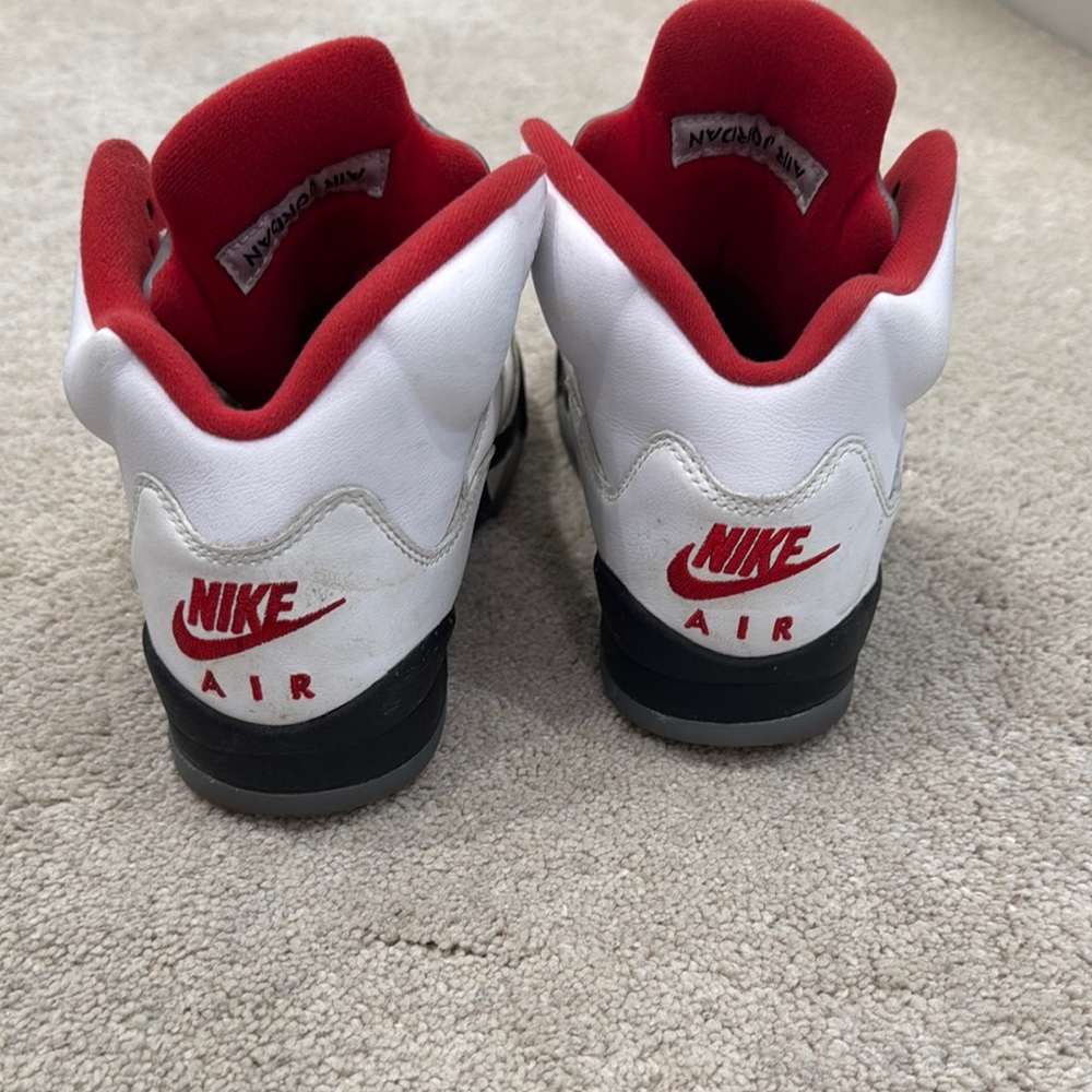 Nike Air Jordan 5 Retro Fire Red Silver Tongue - Picture 7 of 7